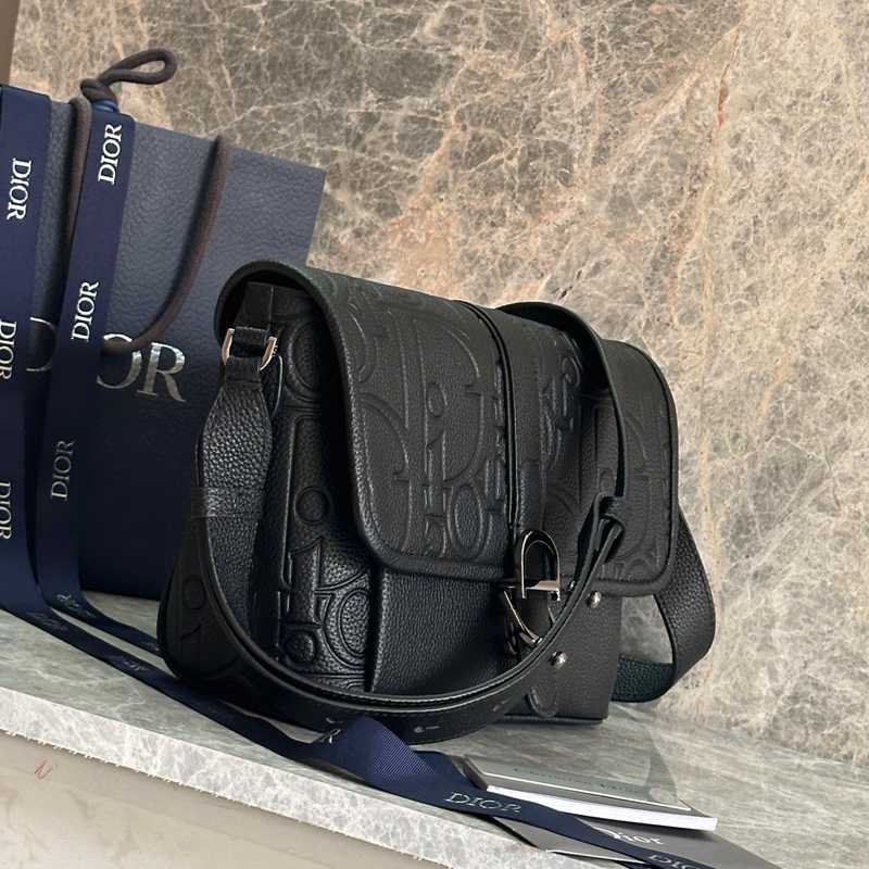 DIOR デイリー メッセンジャーバッグ ディオールグラヴィティ レザー メンズ 28×18×9.5cm
