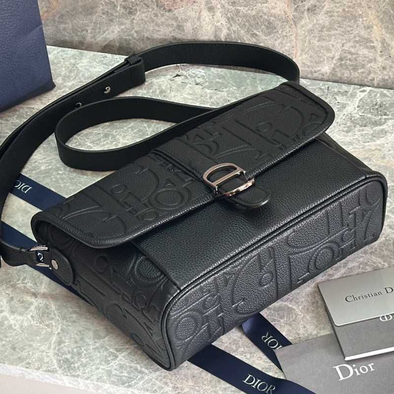 DIOR デイリー メッセンジャーバッグ ディオールグラヴィティ レザー メンズ 28×18×9.5cm