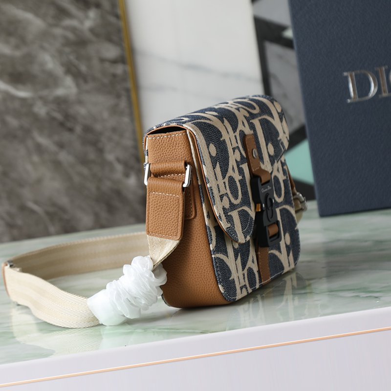 DIOR サドル メッセンジャーバッグ ラフィア オブリーク メンズ 24×16.5×5.5cm