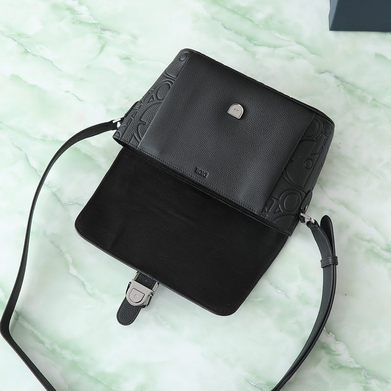 DIOR デイリー メッセンジャーバッグ ディオールグラヴィティ レザー メンズ 28×18×9.5cm