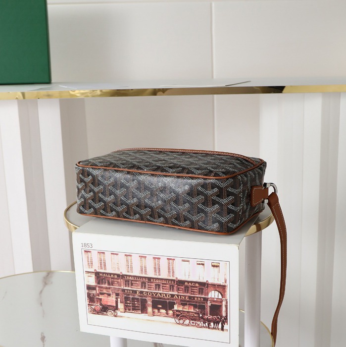 GOYARD カメラバッグ カーフレザー メンズ 22.5×13×7cm