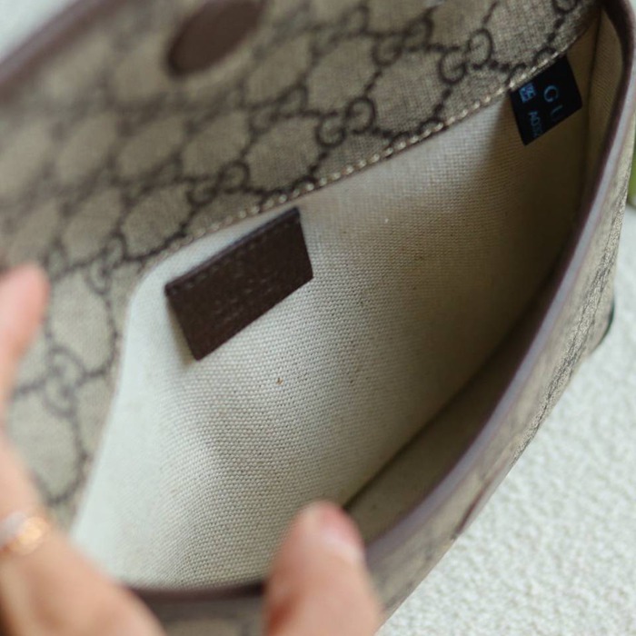 GUCCI ショルダーバッグ ユニセックス 20×13×2.5cm