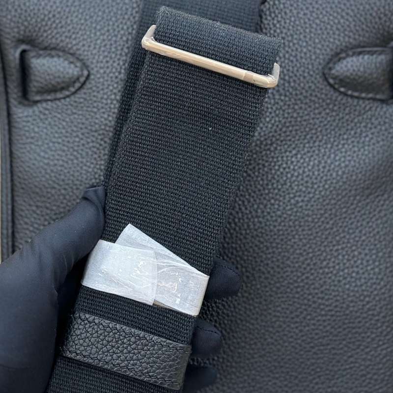 HERMES ハックアドス ショルダーバッグ 取り外しポーチ付き メンズ 18×23×6cm
