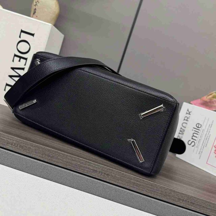 LOEWE パズル ラージ ディアスキン メンズ 32.5×23.5×14.5cm