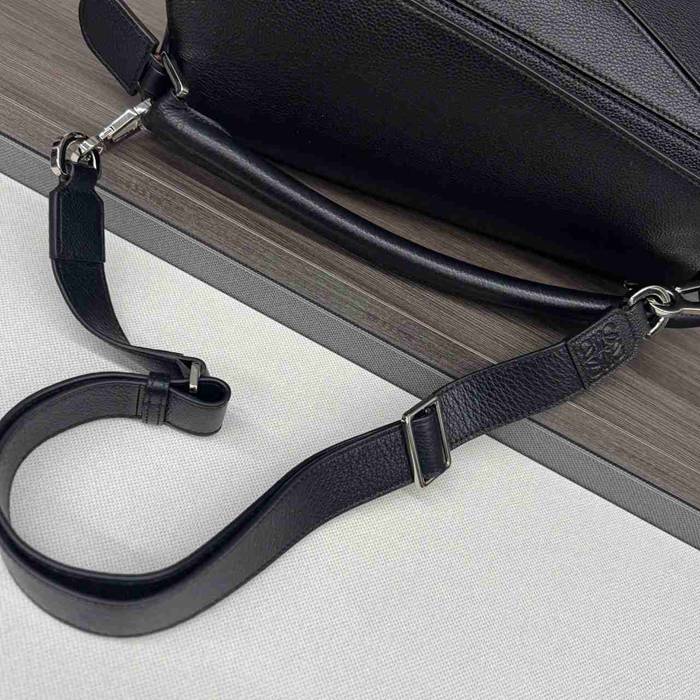 LOEWE パズル ラージ ディアスキン メンズ 32.5×23.5×14.5cm