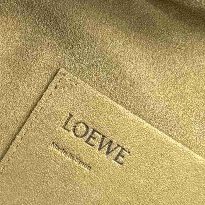 LOEWE パズル ラージ ディアスキン メンズ 32.5×23.5×14.5cm