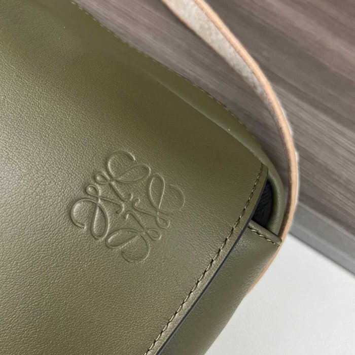 LOEWE ミリタリー メッセンジャーバッグ レザー×ジャカード メンズ 24.5×18×10.5cm
