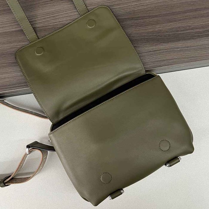 LOEWE ミリタリー メッセンジャーバッグ レザー×ジャカード メンズ 24.5×18×10.5cm