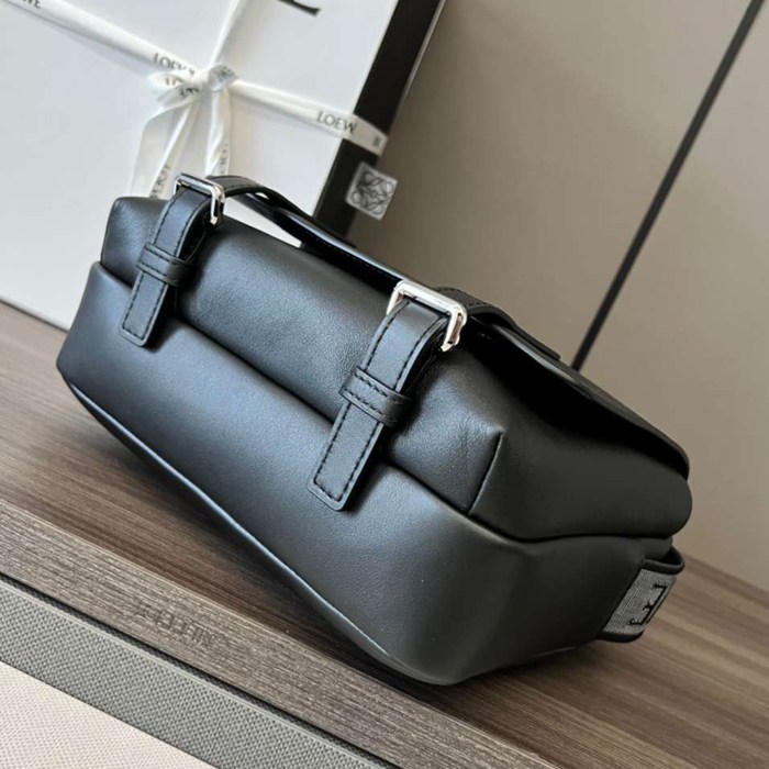 LOEWE ミリタリー メッセンジャーバッグ レザー×ジャカード メンズ 24.5×18×10.5cm