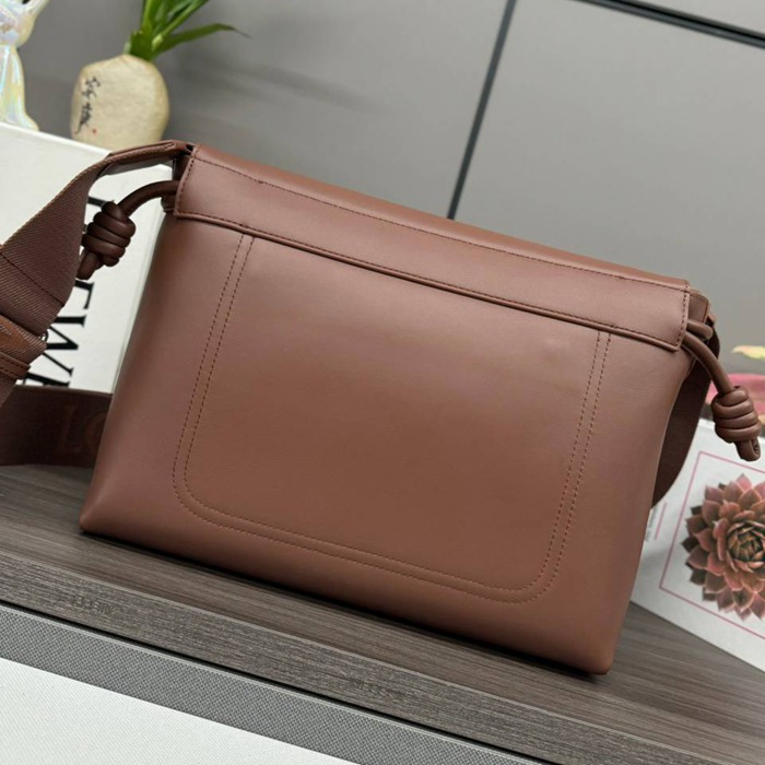 LOEWE フラメンコ サッチェル カーフレザー ユニセックス 34×24×12cm