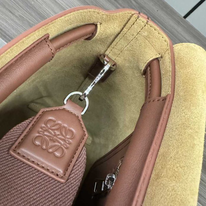 LOEWE フラメンコ サッチェル カーフレザー ユニセックス 34×24×12cm
