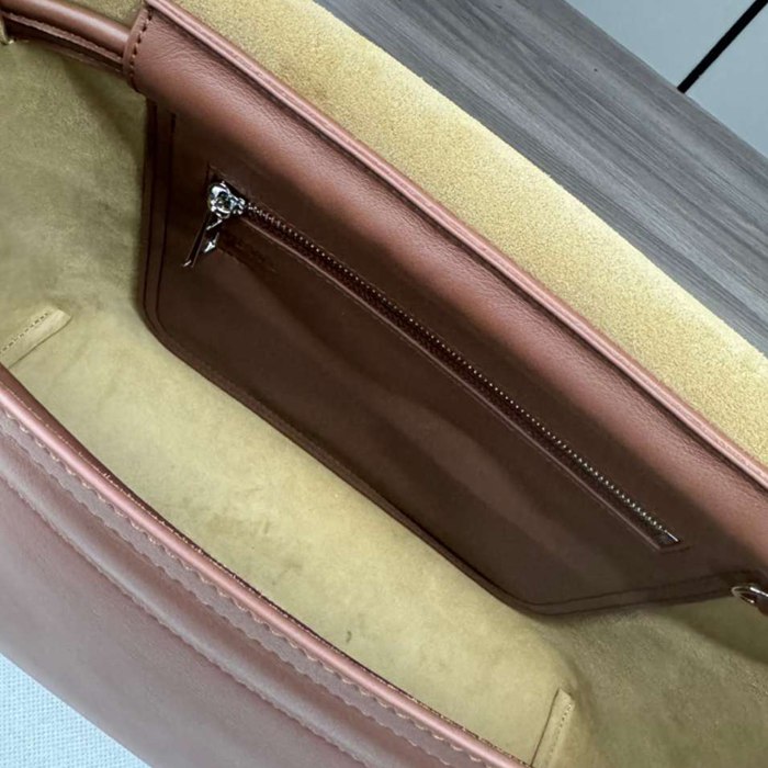 LOEWE フラメンコ サッチェル カーフレザー ユニセックス 34×24×12cm