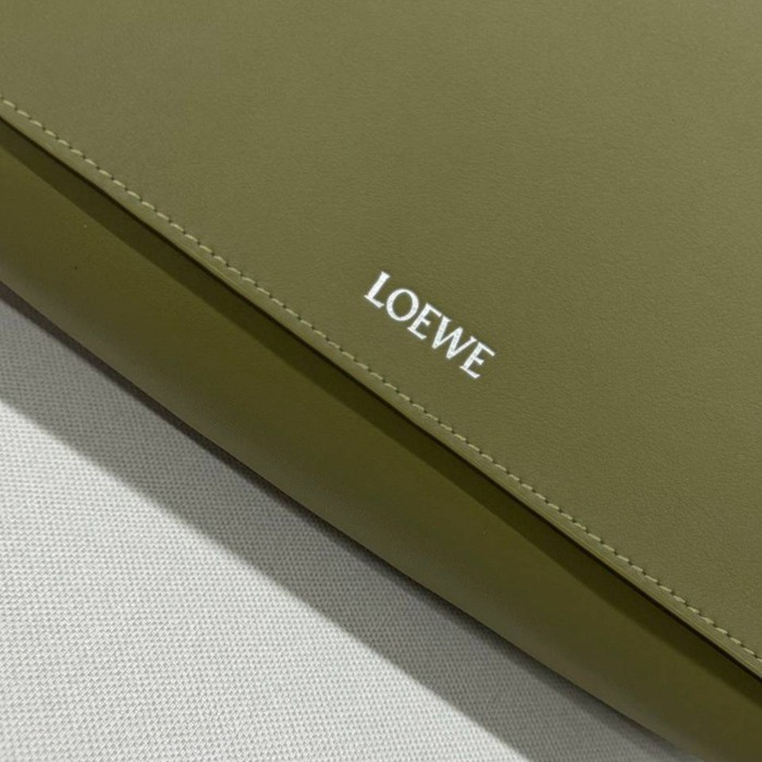 LOEWE フラメンコ サッチェル カーフレザー ユニセックス 34×24×12cm