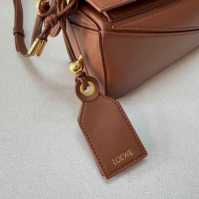 LOEWE フェザーライト パズル ミニ ナパラム レディース 17.5×12.5×7.5cm