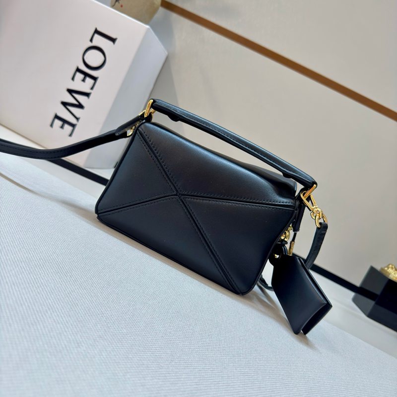 LOEWE フェザーライト パズル ミニ ナパラム レディース 17.5×12.5×7.5cm
