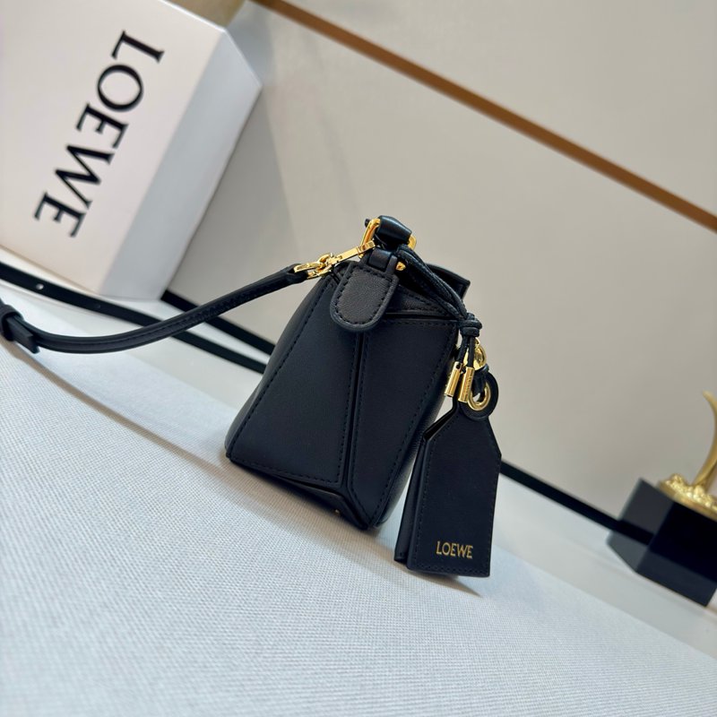 LOEWE フェザーライト パズル ミニ ナパラム レディース 17.5×12.5×7.5cm