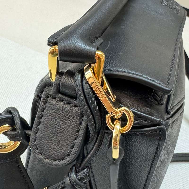 LOEWE フェザーライト パズル ミニ ナパラム レディース 17.5×12.5×7.5cm