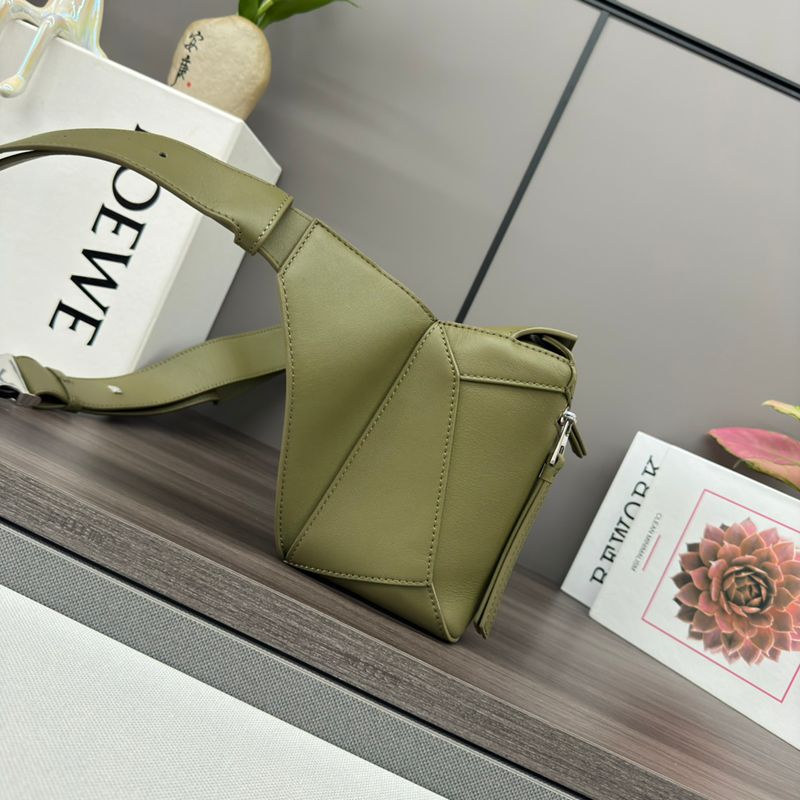 LOEWE パズル ウエストバッグ スモール メンズ 17×12×6cm