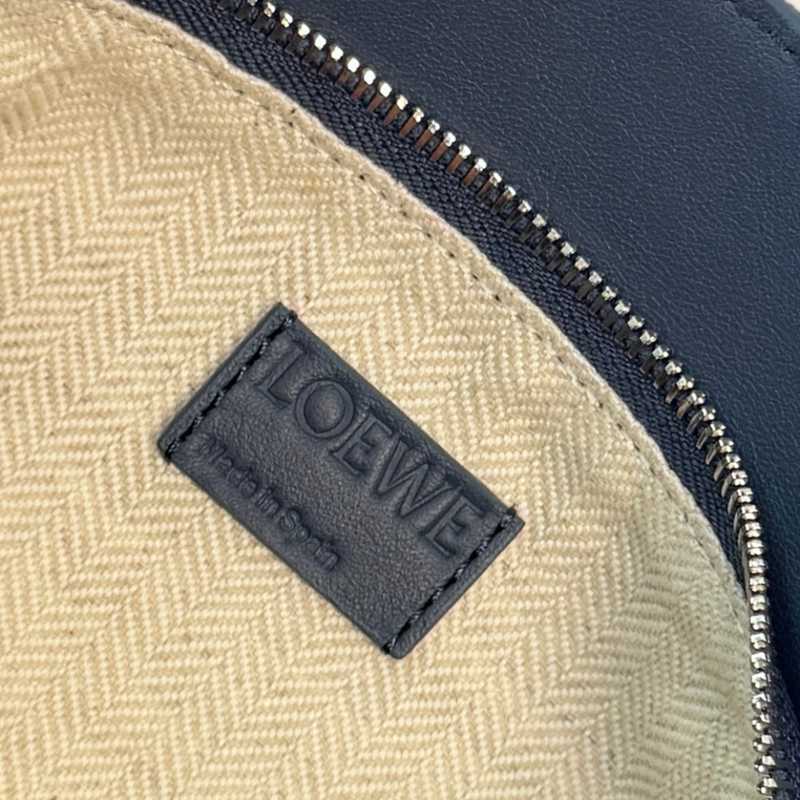 LOEWE パズル ウエストバッグ スモール メンズ 17×12×6cm