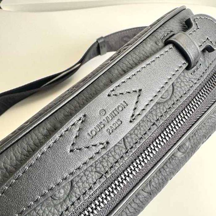 LOUIS VUITTON Sロック メッセンジャーバッグ タオリヨン レザー メンズ 22×18×8cm