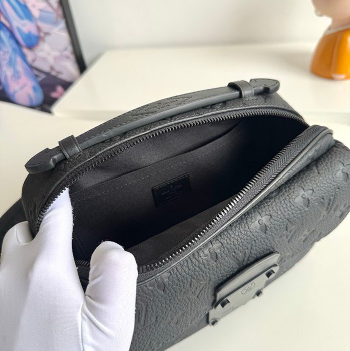 LOUIS VUITTON Sロック メッセンジャーバッグ タオリヨン レザー メンズ 22×18×8cm