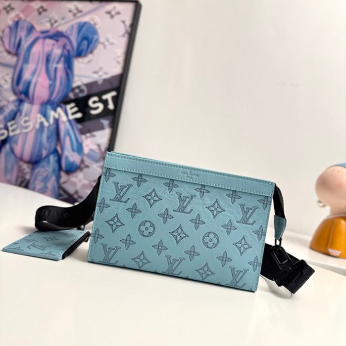 LOUIS VUITTON ガストン ウェアラブルウォレット モノグラムシャドウ レザー メンズ 22×14.5×4.5cm