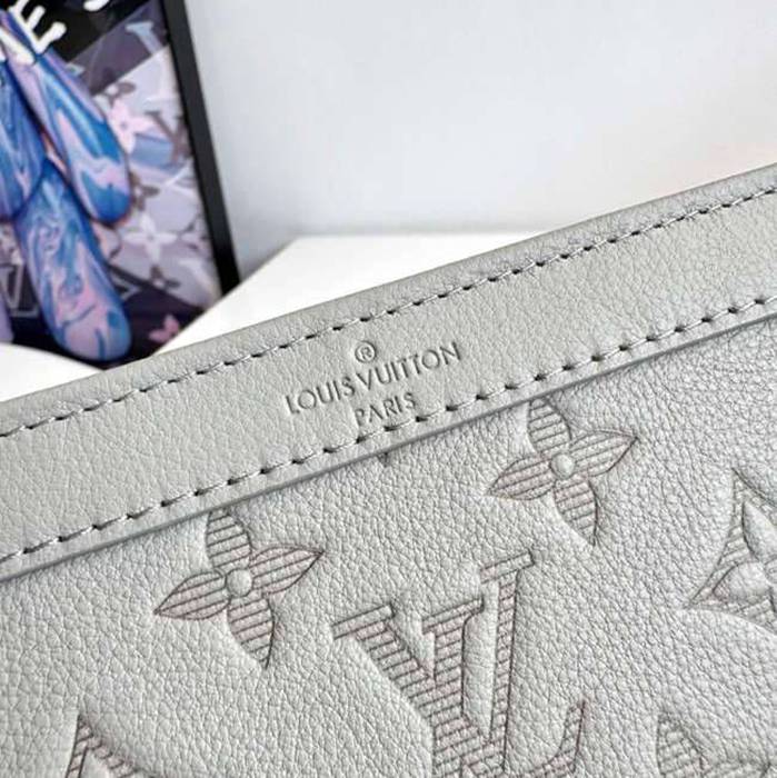 LOUIS VUITTON ガストン ウェアラブルウォレット モノグラムシャドウ レザー メンズ 22×14.5×4.5cm
