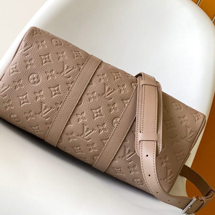 LOUIS VUITTON キープオール バンドリエール 35 モノグラムエクリプス メンズ 34×21×16cm