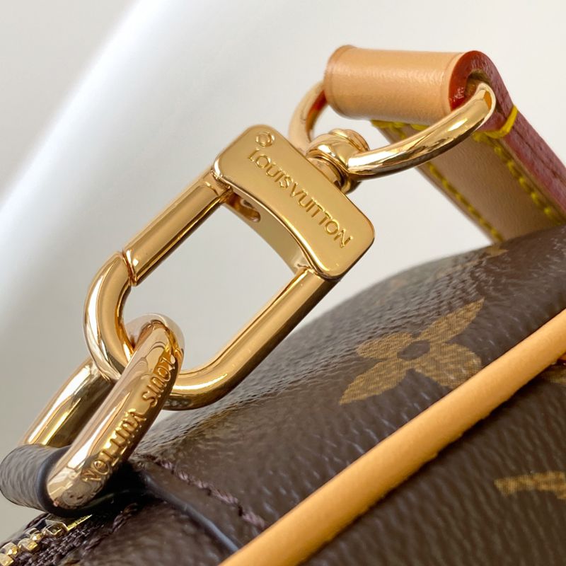 LOUIS VUITTON トロカデロ ミニ モノグラム キャンバス ショルダーバッグ メンズ 20×13×6.5cm