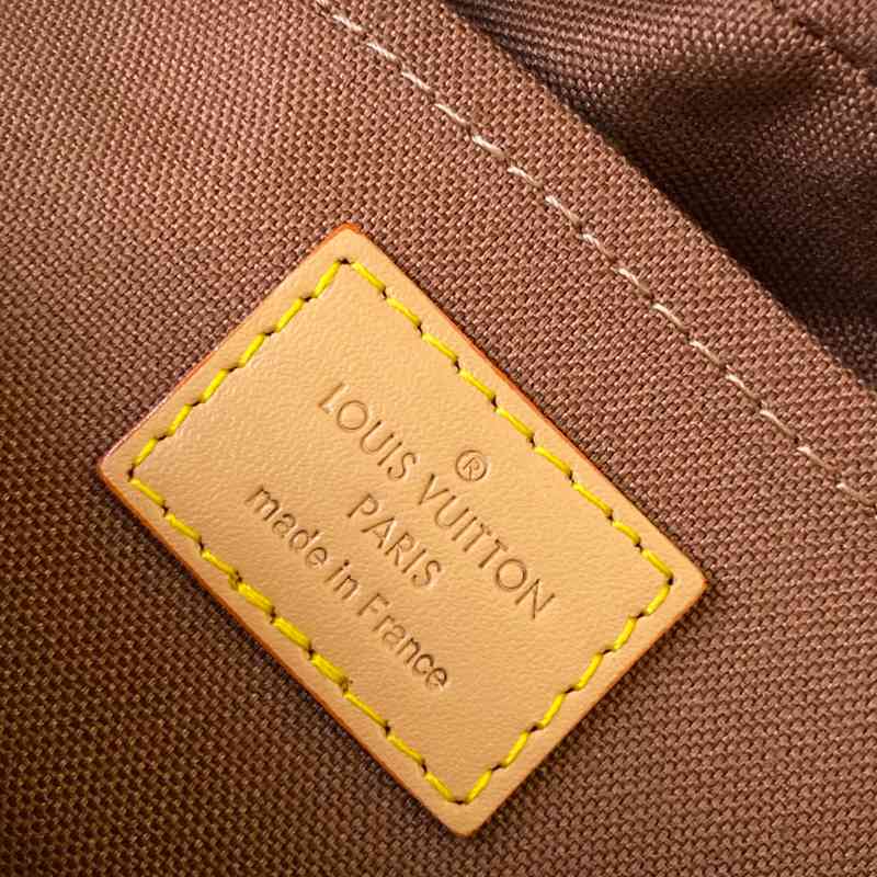 LOUIS VUITTON トロカデロ ミニ モノグラム キャンバス ショルダーバッグ メンズ 20×13×6.5cm
