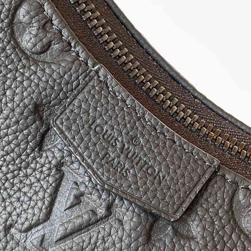 LOUIS VUITTON ホーボー カーゴ モノグラムシャドウ レザー メンズ 34.5×27×19.7cm