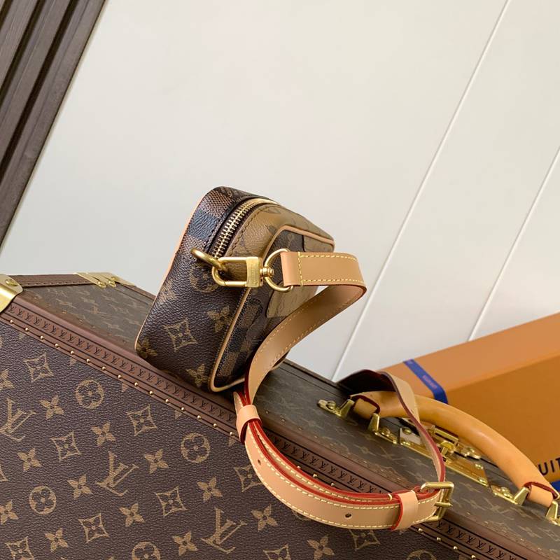 LOUIS VUITTON トロカデロ ミニ モノグラム キャンバス ショルダーバッグ メンズ 20×13×6.5cm