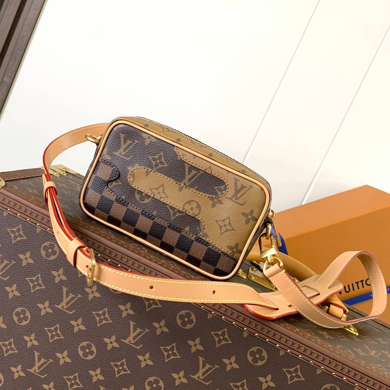 LOUIS VUITTON トロカデロ ミニ モノグラム キャンバス ショルダーバッグ メンズ 20×13×6.5cm