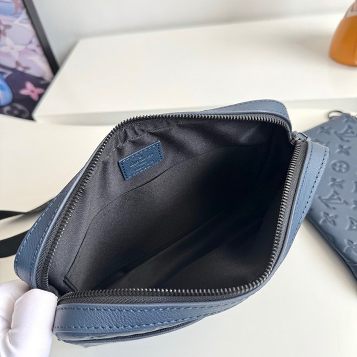 LOUIS VUITTON トリオ メッセンジャーバッグ メンズ 25×18.5×7cm