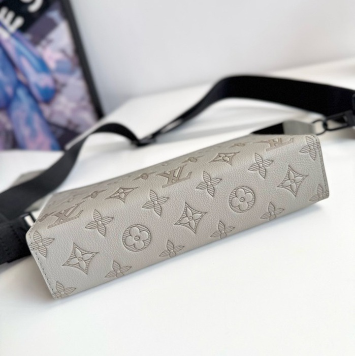 LOUIS VUITTON ガストン ウェアラブルウォレット ショルダーバッグ メンズ 22×14.5×4.5cm