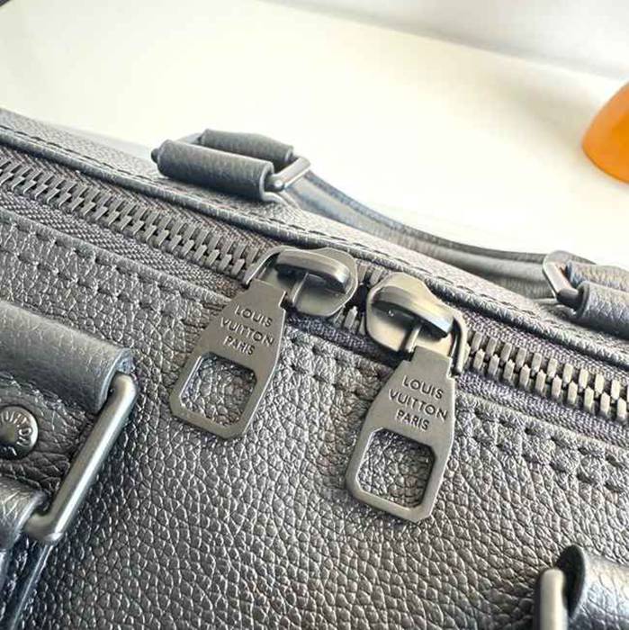 LOUIS VUITTON キープオール バンドリエール 35 トラベルバッグ メンズ 35×21×16cm