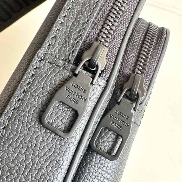 LOUIS VUITTON アエログラム ウエストバッグ メンズ 30×15×8cm