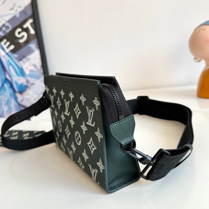 LOUIS VUITTON ガストン ミニ ショルダーバッグ メンズ 22×14.5×4.5cm