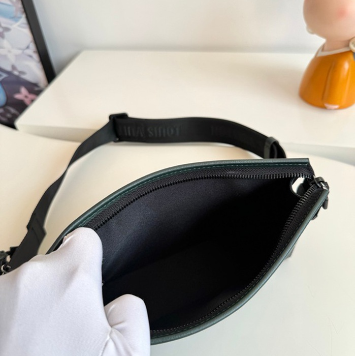 LOUIS VUITTON ガストン ミニ ショルダーバッグ メンズ 22×14.5×4.5cm