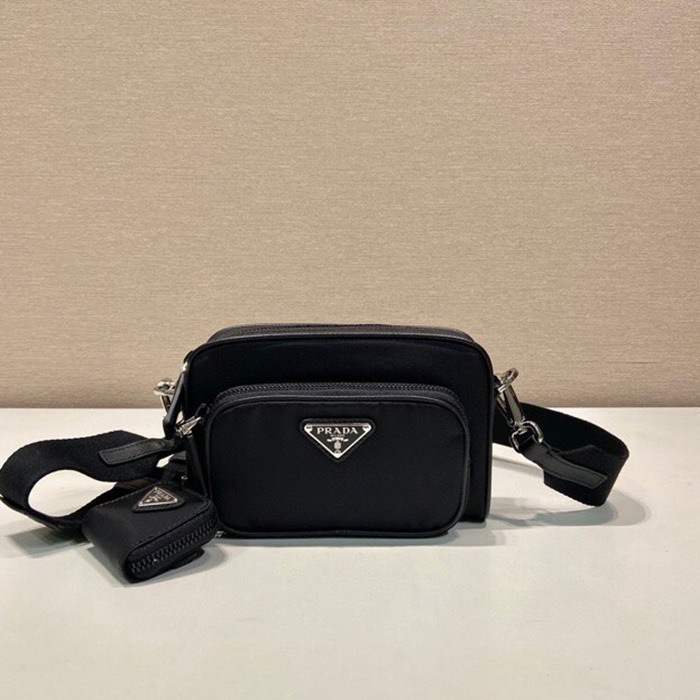 PRADA ショルダーバッグ リサイクルナイロン ユニセックス 18×11.5×5cm