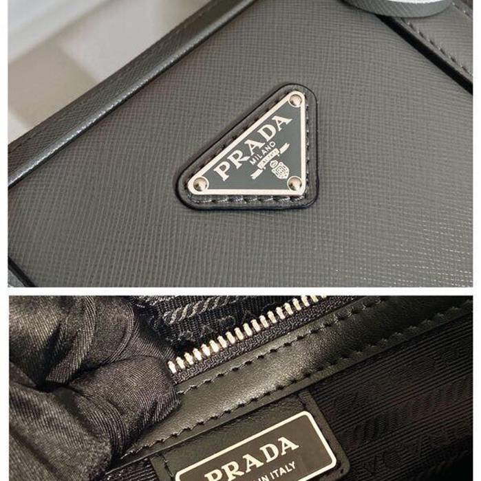 PRADA ブリーフケース サフィアーノレザー メンズ 36×28×4cm