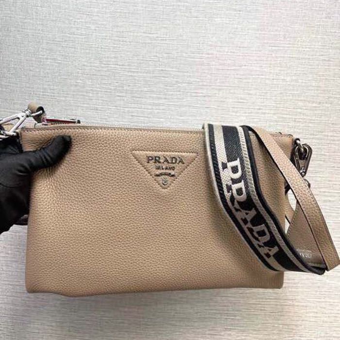 PRADA ショルダーバッグ ディアスキンレザー デュアルストラップ メンズ 30×19.5×6cm