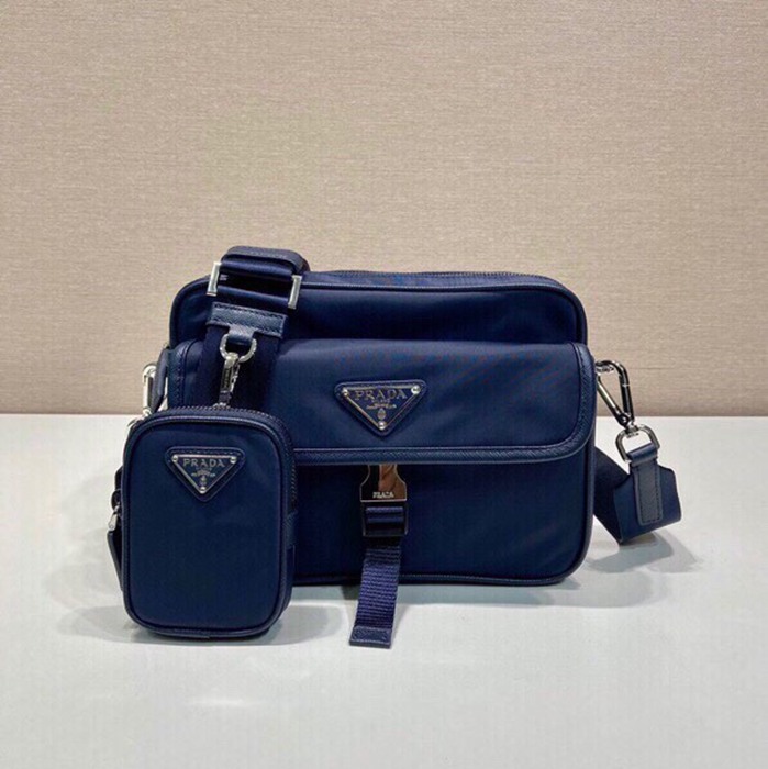 PRADA メッセンジャーバッグ リサイクルナイロン メンズ 22×16×5cm