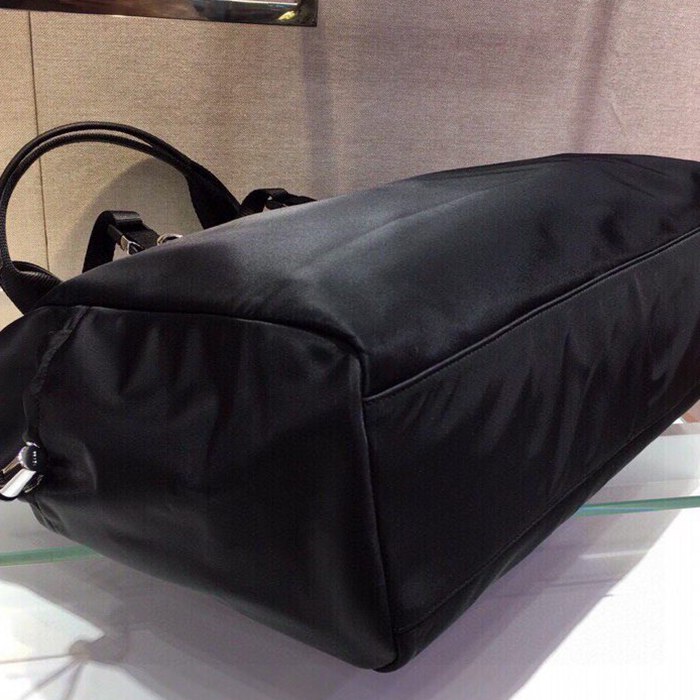 PRADA ショッピングバッグ リサイクルナイロン メンズ 40×34×16cm