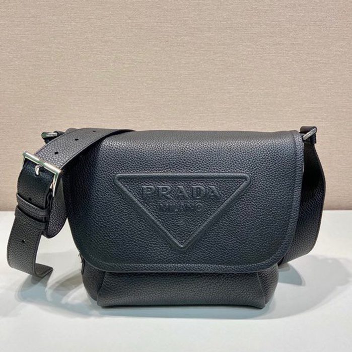 PRADA メッセンジャーバッグ レザー メンズ 22×22×12cm PRADA メッセンジャーバッグ レザー メンズ 22×22×12cm