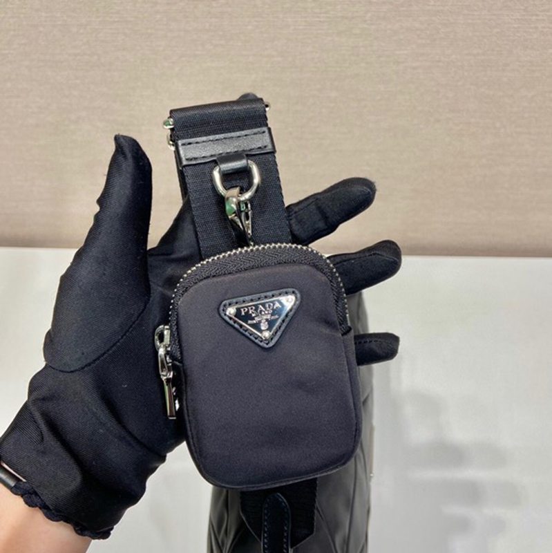 PRADA スリーインワン ショルダーバッグ リサイクルナイロン レディース 24×24×8.5cm