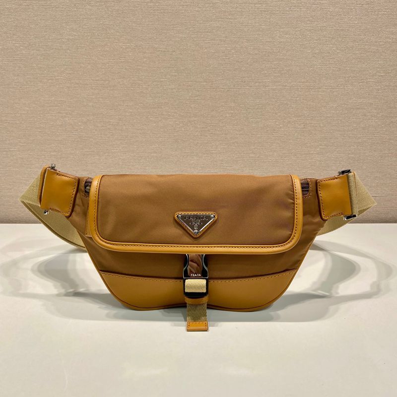 PRADA ウエストバッグ リサイクルナイロン メンズ 18×15×5cm