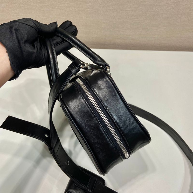 PRADA ボストンバッグ ラムスキン メンズ 24×13.5×7cm