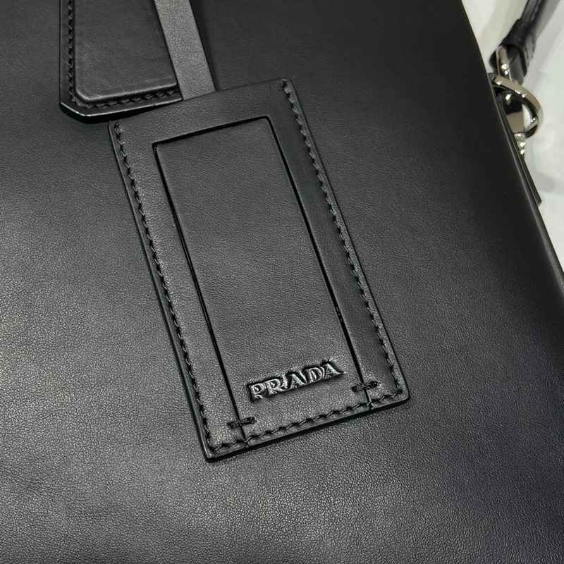 PRADA ブリーフケース ナパレザー メンズ 36×24×4cm
