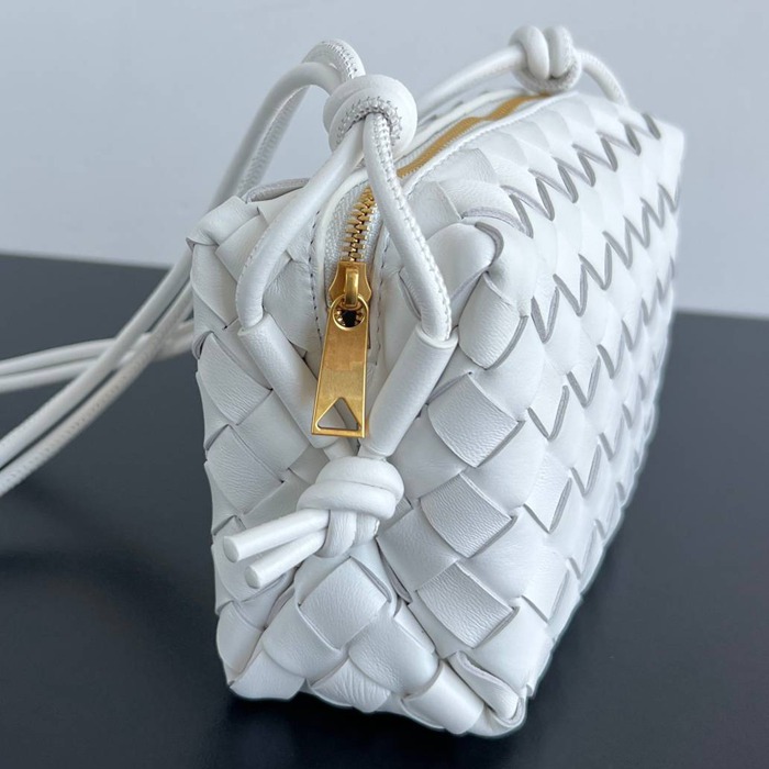 BV ショルダーバッグ レザー ハンドバッグ カメラバッグ 17×10×6cm